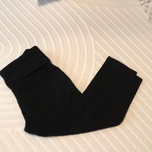 Mossimo Black Yoga Capris